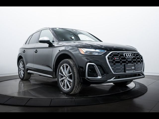 2022 Audi SQ5 Premium Plus