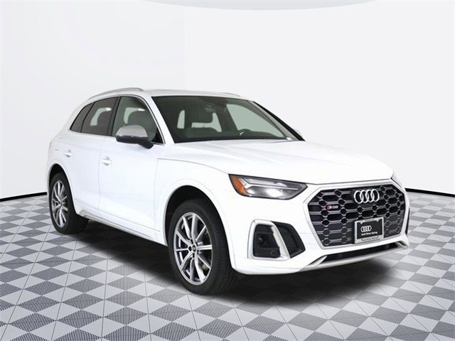 2022 Audi SQ5 Premium Plus