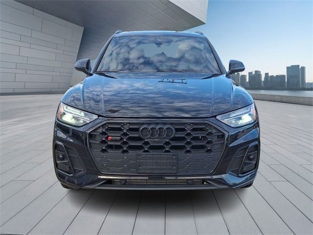 2022 Audi SQ5 Premium Plus