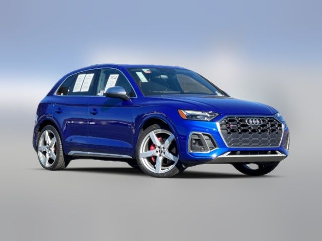 2022 Audi SQ5 Premium Plus