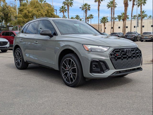 2022 Audi SQ5 Premium Plus