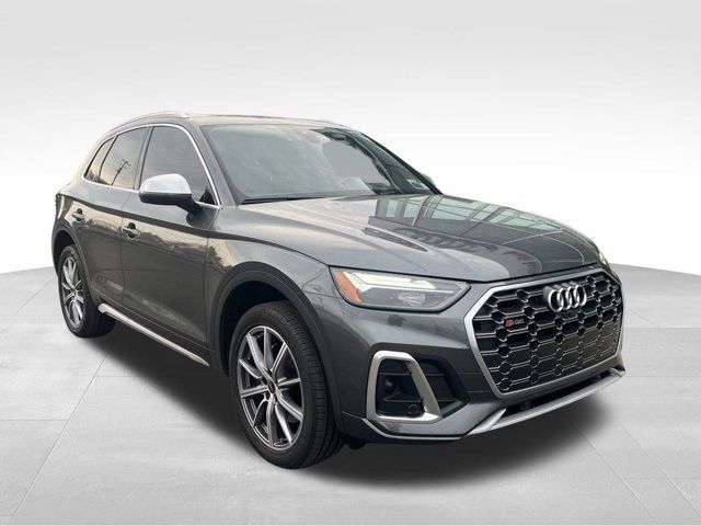 2022 Audi SQ5 Premium Plus