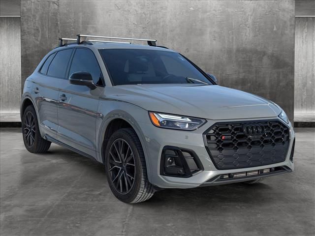 2022 Audi SQ5 Premium Plus