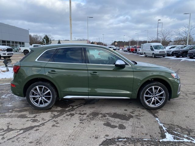 2022 Audi SQ5 Premium Plus