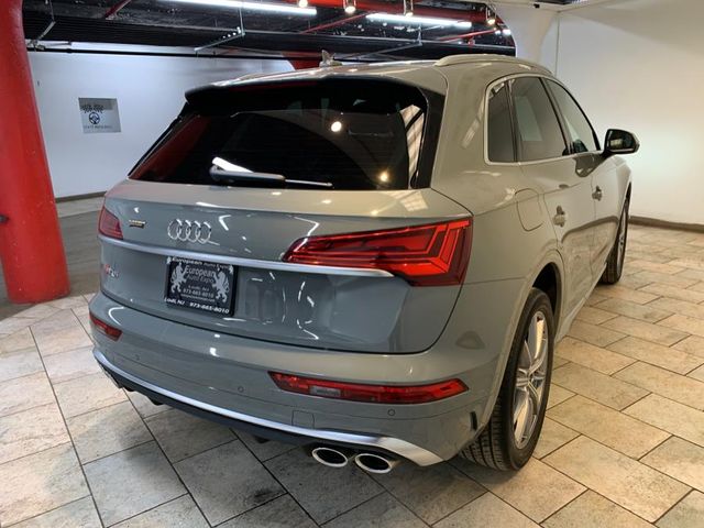 2022 Audi SQ5 Premium Plus