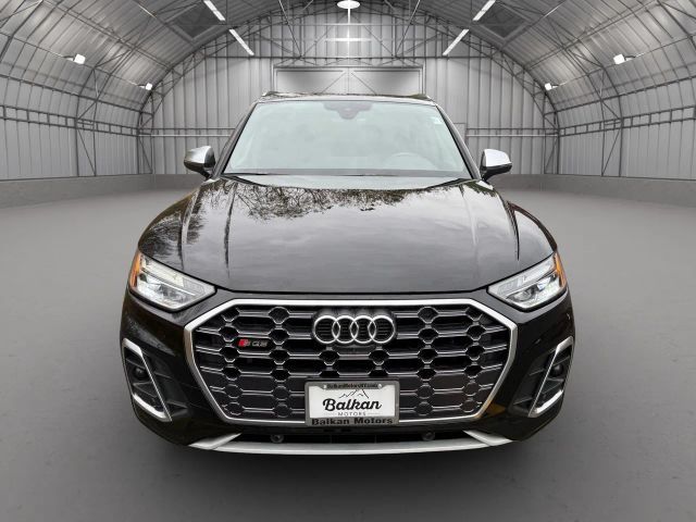 2022 Audi SQ5 Premium Plus