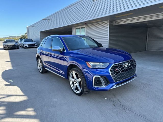 2022 Audi SQ5 Premium Plus