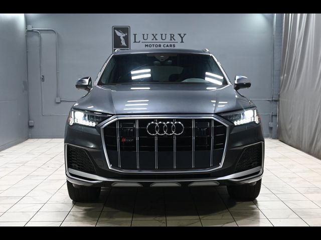 2022 Audi SQ7 Premium Plus