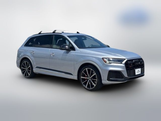 2022 Audi SQ7 Premium Plus
