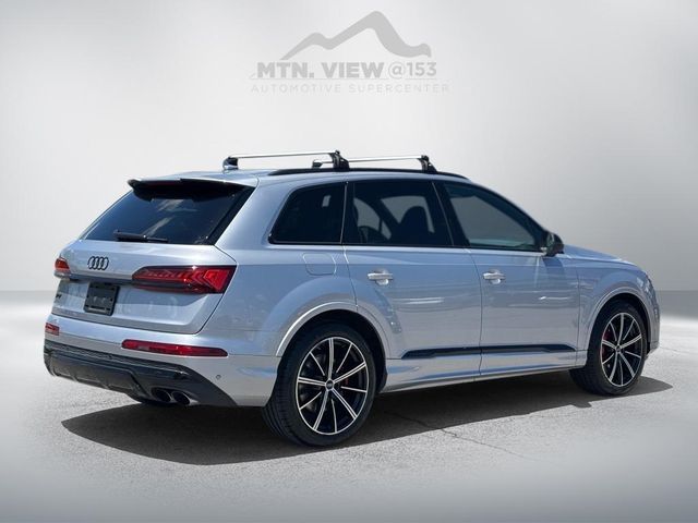 2022 Audi SQ7 Premium Plus