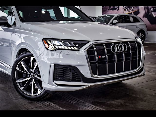 2022 Audi SQ7 Premium Plus