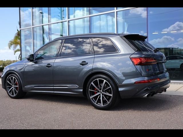 2022 Audi SQ7 Premium Plus