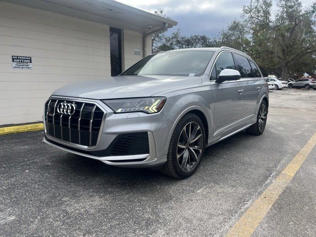 2022 Audi SQ7 Premium Plus