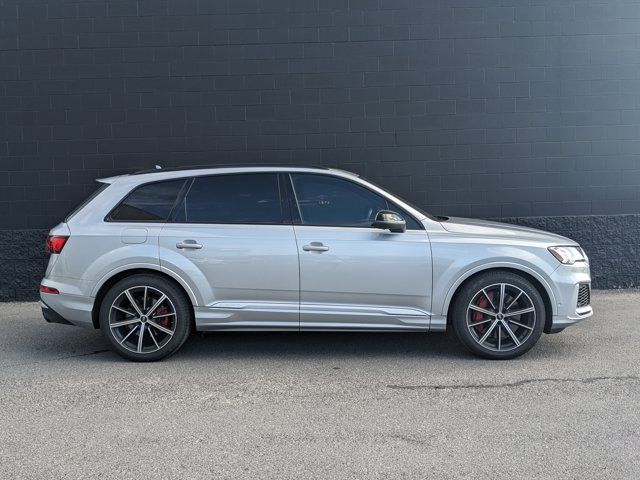 2022 Audi SQ7 Premium Plus