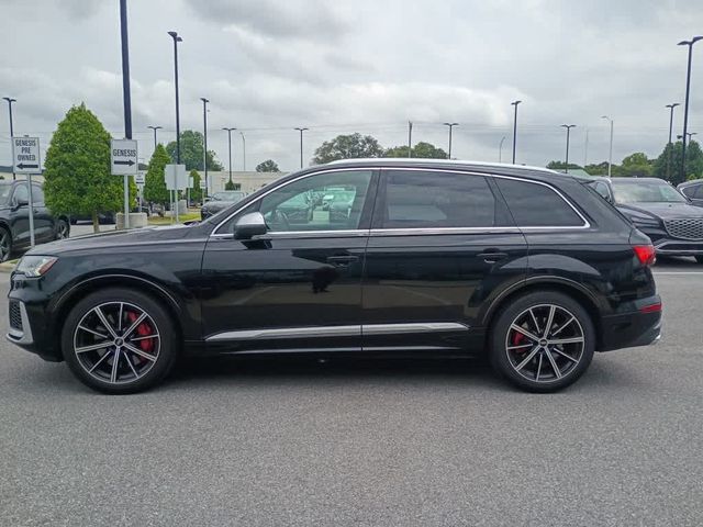 2022 Audi SQ7 Premium Plus