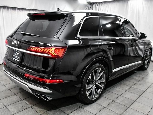 2022 Audi SQ7 Premium Plus