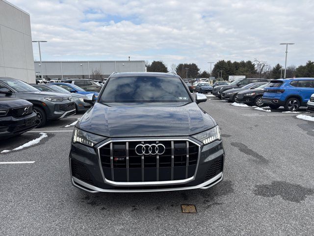 2022 Audi SQ7 Premium Plus