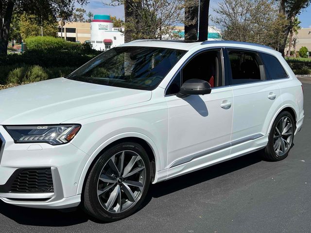 2022 Audi SQ7 Prestige