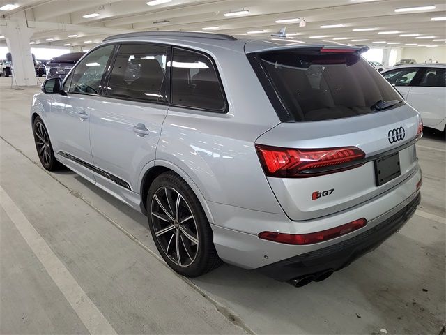 2022 Audi SQ7 Prestige