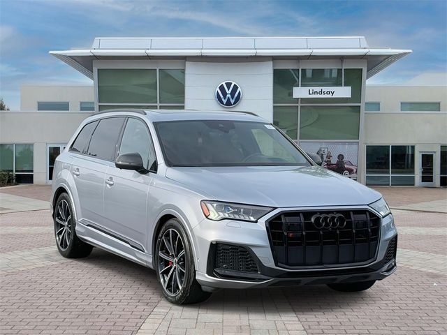 2022 Audi SQ7 Prestige