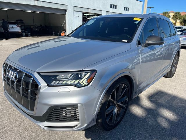 2022 Audi SQ7 Prestige