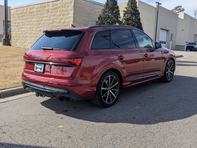 2022 Audi SQ7 Prestige