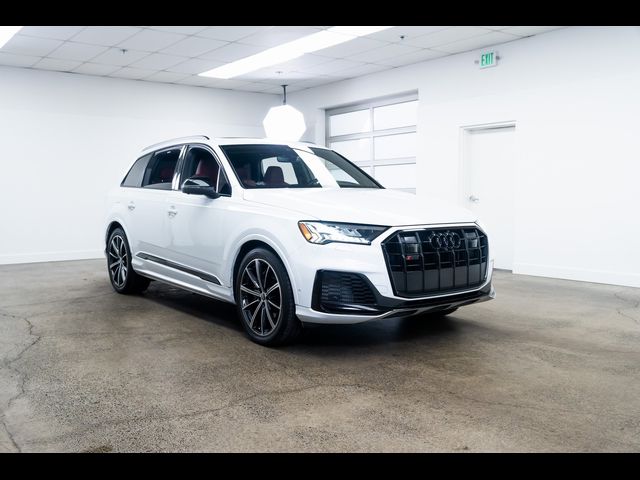 2022 Audi SQ7 Prestige