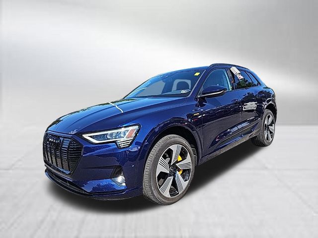 2022 Audi e-tron Premium Plus