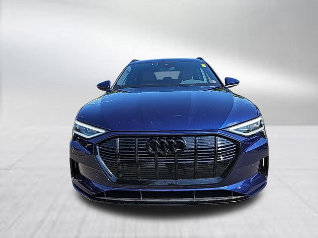 2022 Audi e-tron Premium Plus