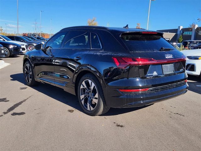 2022 Audi e-tron Premium