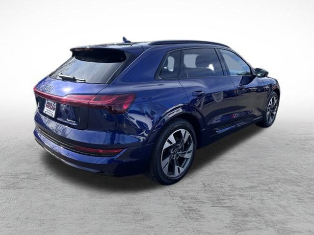 2022 Audi e-tron Premium