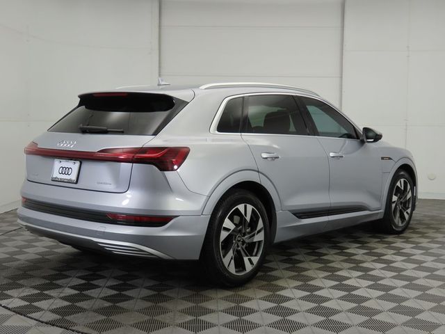 2022 Audi e-tron Premium