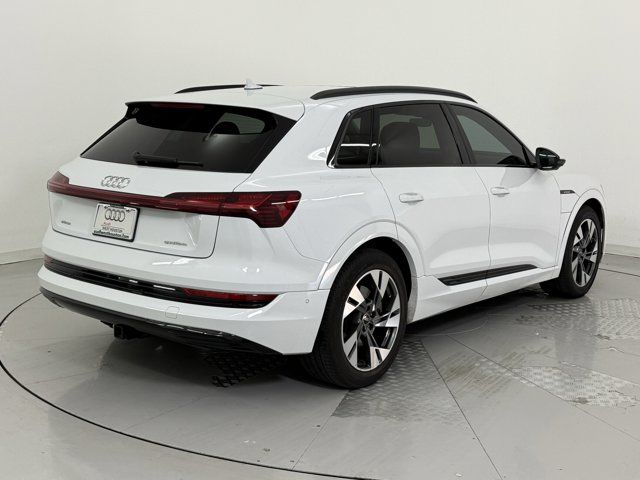 2022 Audi e-tron Premium