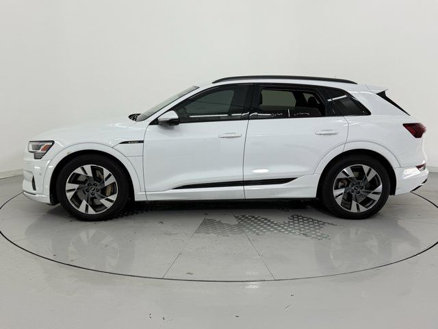 2022 Audi e-tron Premium