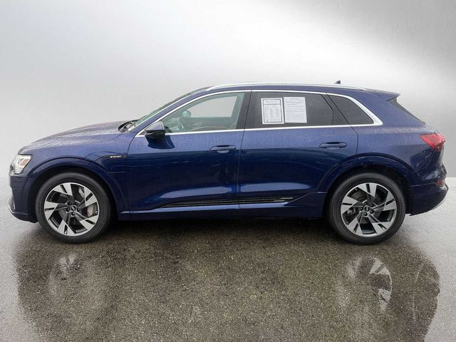 2022 Audi e-tron Premium