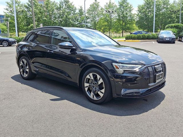 2022 Audi e-tron Premium