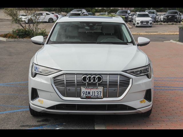 2022 Audi e-tron Premium