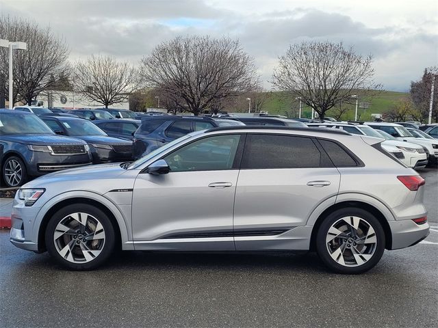 2022 Audi e-tron Premium