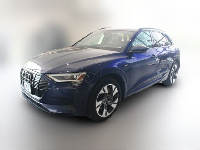 2022 Audi e-tron Premium