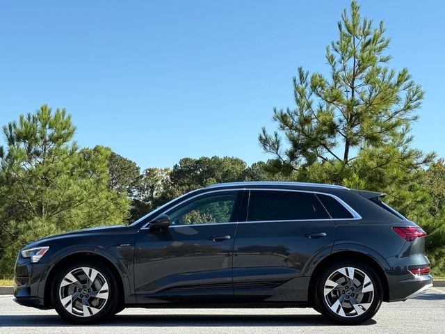 2022 Audi e-tron Premium