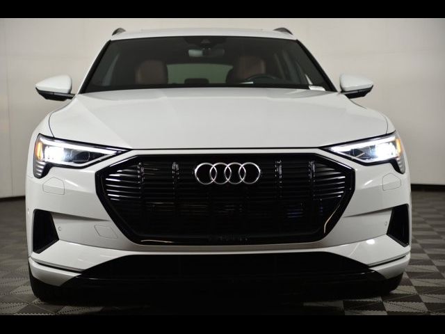 2022 Audi e-tron Premium