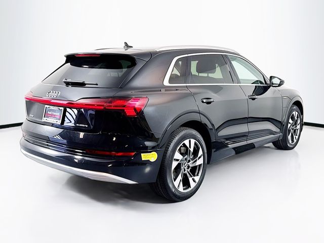 2022 Audi e-tron Premium