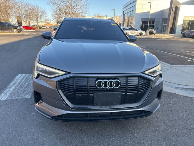 2022 Audi e-tron Premium