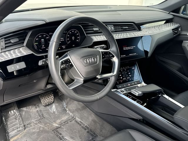 2022 Audi e-tron Premium