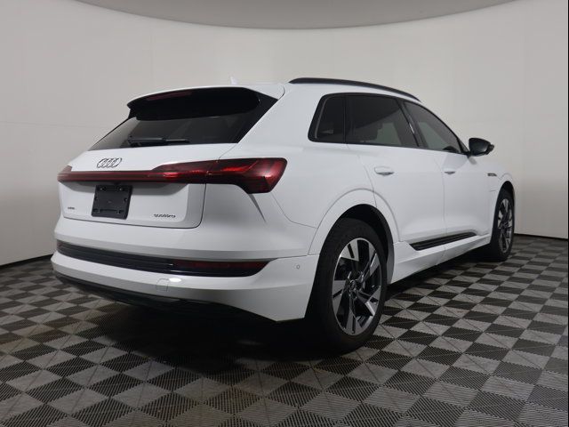 2022 Audi e-tron Premium