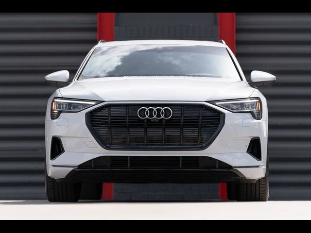 2022 Audi e-tron Premium