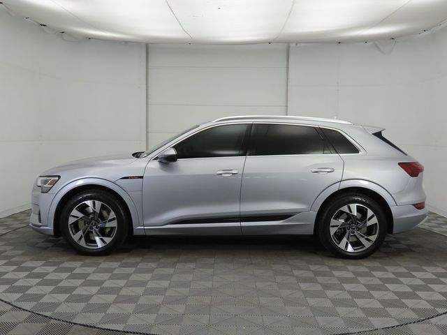 2022 Audi e-tron Premium