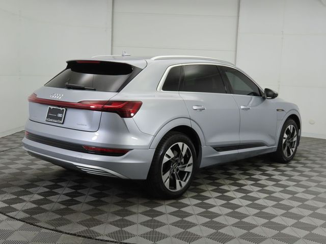2022 Audi e-tron Premium