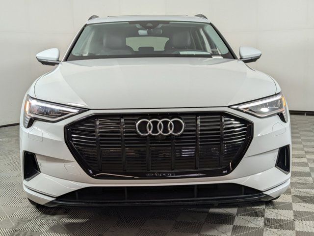 2022 Audi e-tron Premium