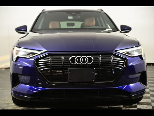 2022 Audi e-tron Premium